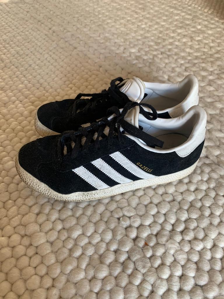 adidas gazelle size 5 black